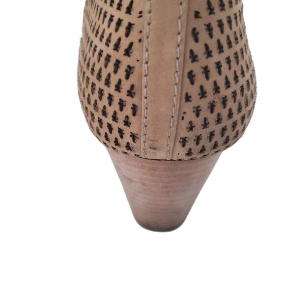 Frye Booties Women's Size 7 Taupe Brown Leather Lace Cutout Ankle Booties Zip-Up - Picture 9 of 13